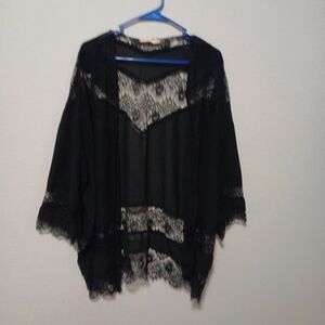 Lush Black Lace Women's Poncho